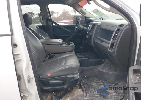 2018 Ram 2500 Tradesman 4X4 8' Box from USA, damaged, VIN 3C6UR5HLXJG418024